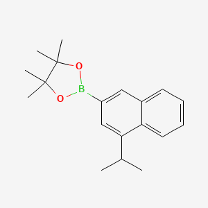 2-(4-Isopropylnaphthalen-2-yl)-4，4，5，5-tetramethyl-1，3，2-dioxaborolane